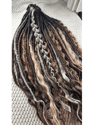 SET MIX BRAIDS AND CURLY DREADS