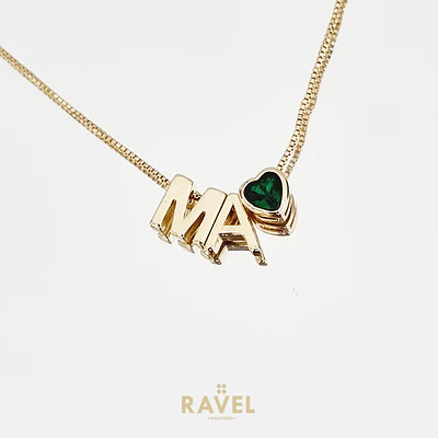 CADENA 2LETRAS DORADAS & CORAZON SOLITAIRE VERDE