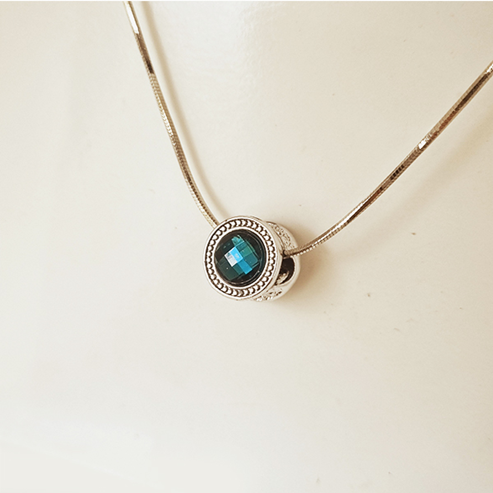 cadena fulgor verde divina