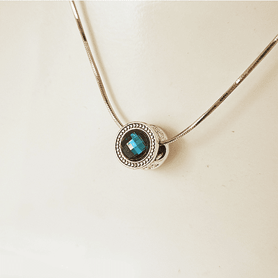 cadena fulgor verde divina