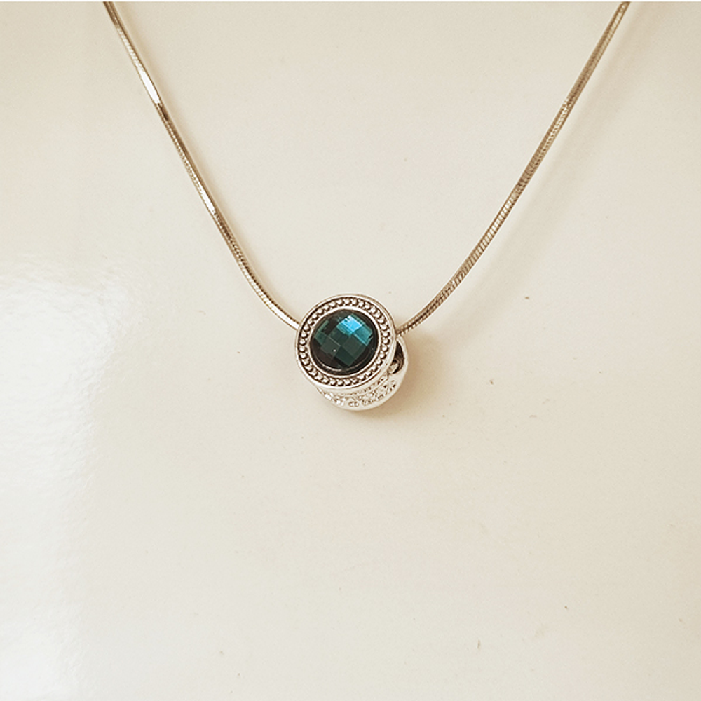 cadena fulgor verde divina