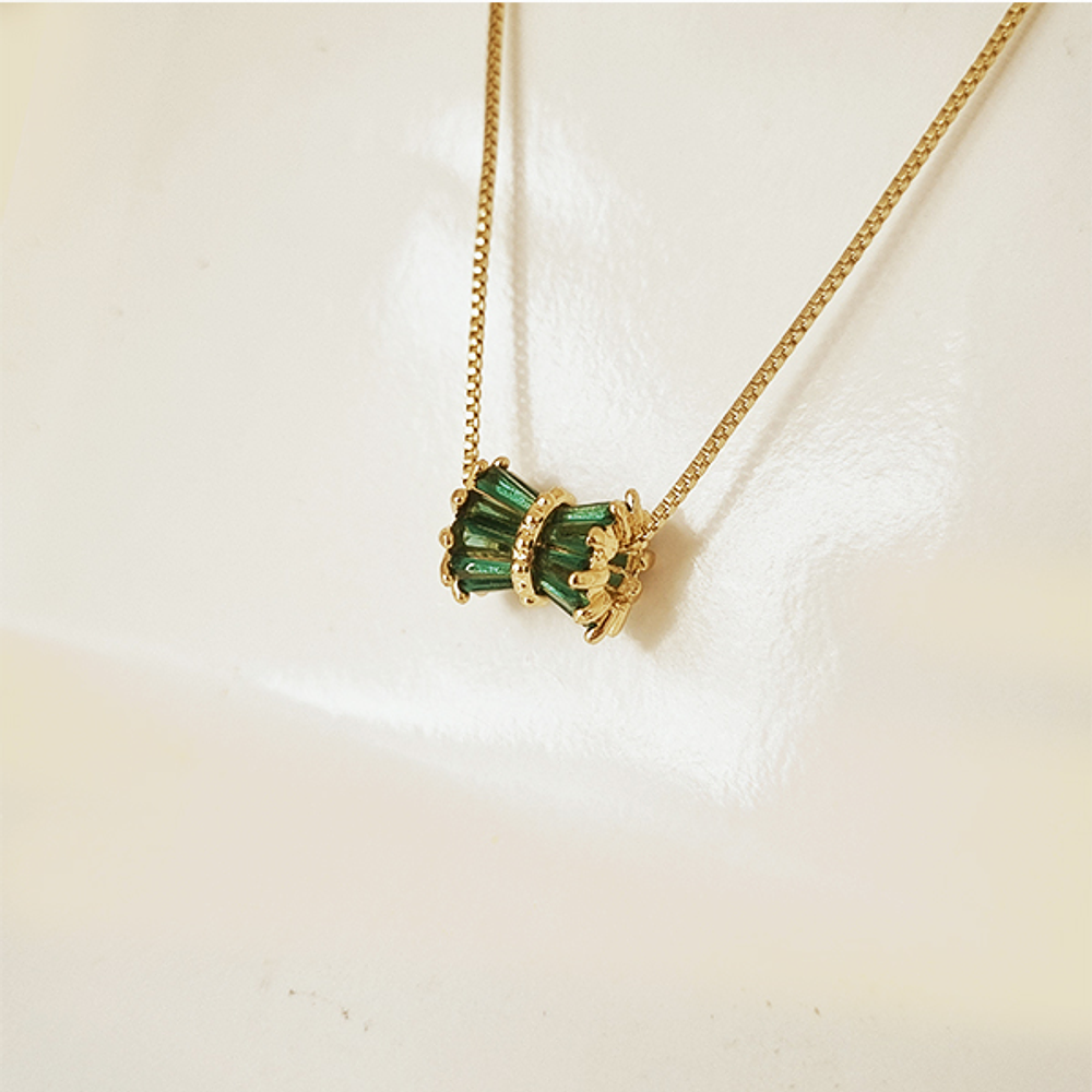 cadena fulgor verde rombo divina