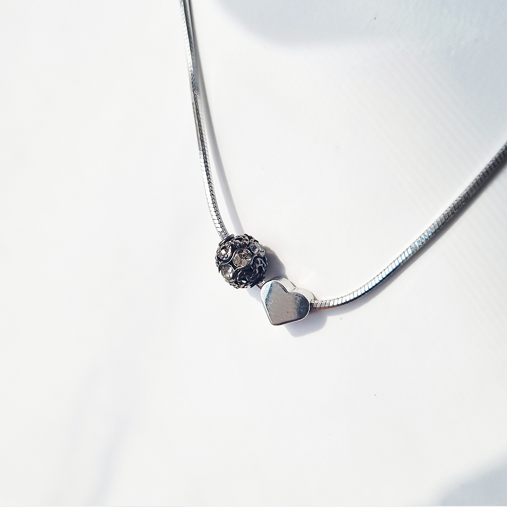 cadena collar corazon esferado plateado