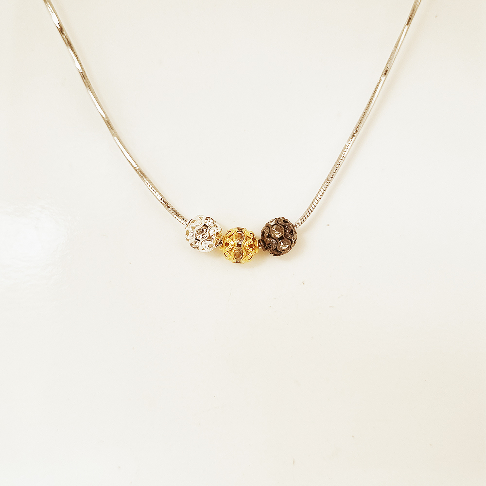 cadena esferas brillantes 