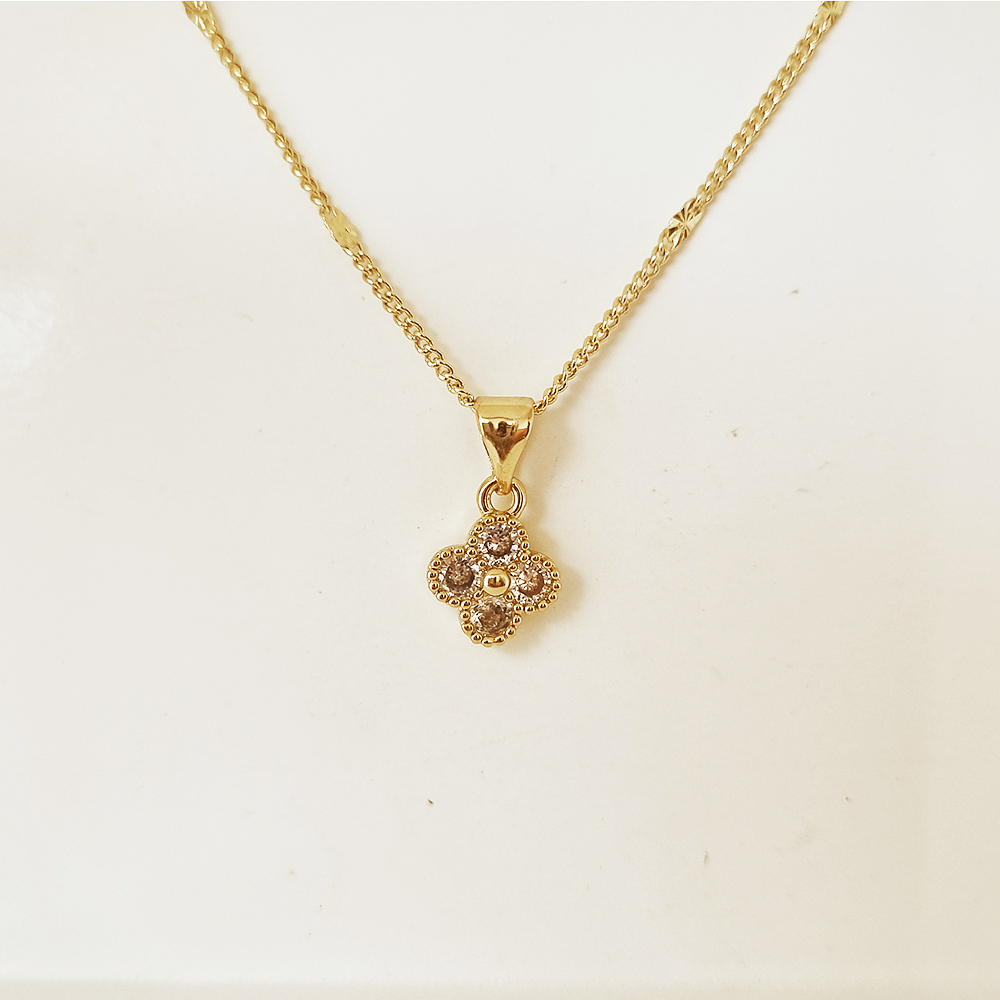 cadena dije trebol brillante