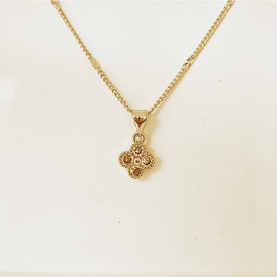 cadena dije trebol brillante