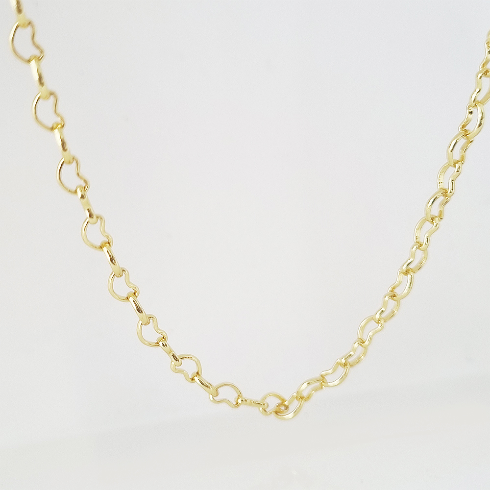 collar corazones dorado