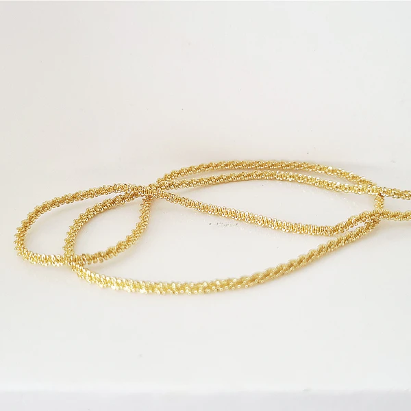 collar cordon dorado