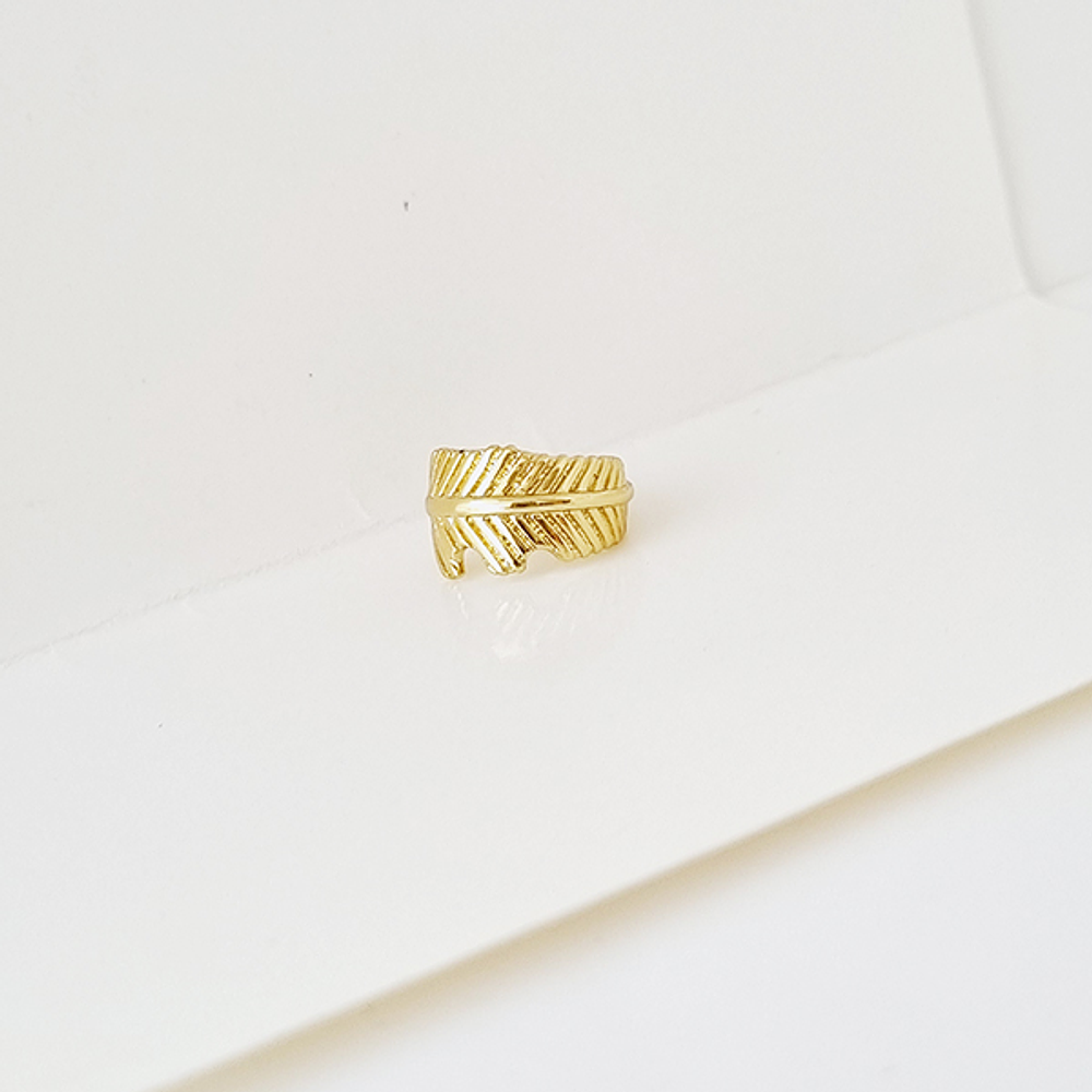 EARCUFF HOJITA DORADA 