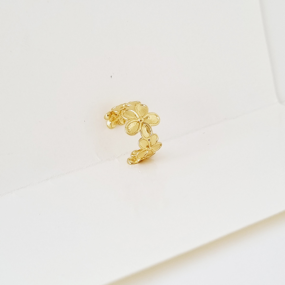 EARCUFF FLORES DORADAS
