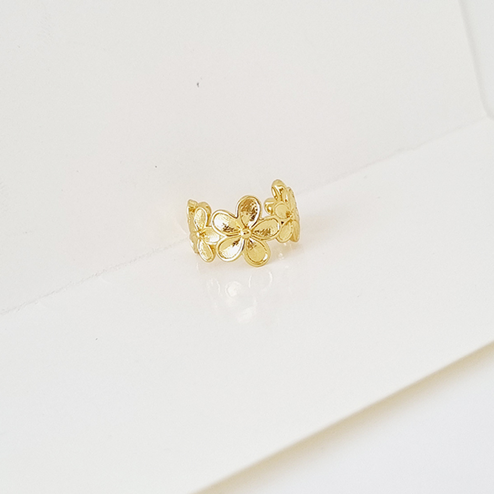 EARCUFF FLORES DORADAS