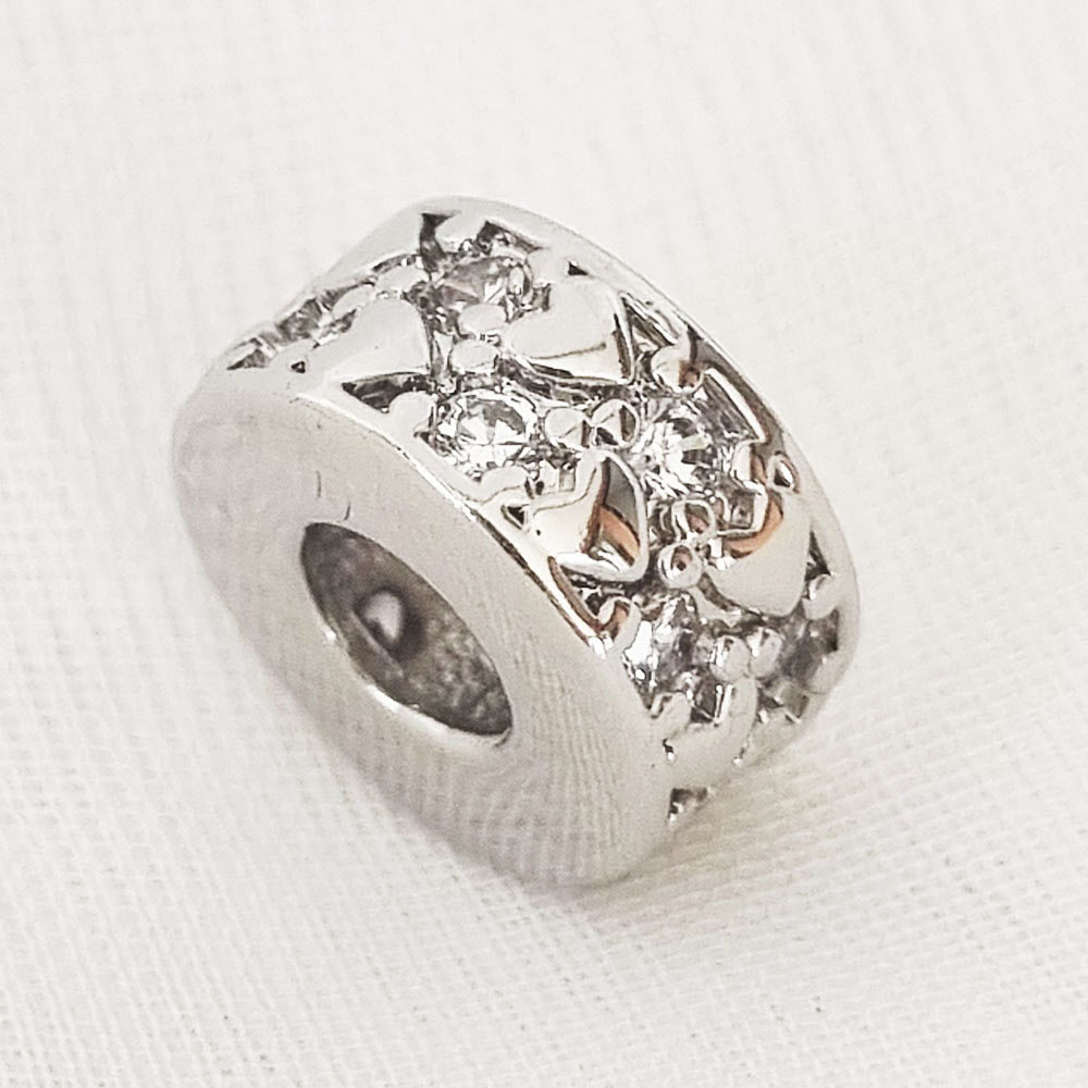 CHARM PANDOR ARO BRILLANTE PLATA