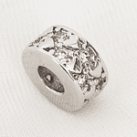 CHARM PANDOR ARO BRILLANTE PLATA