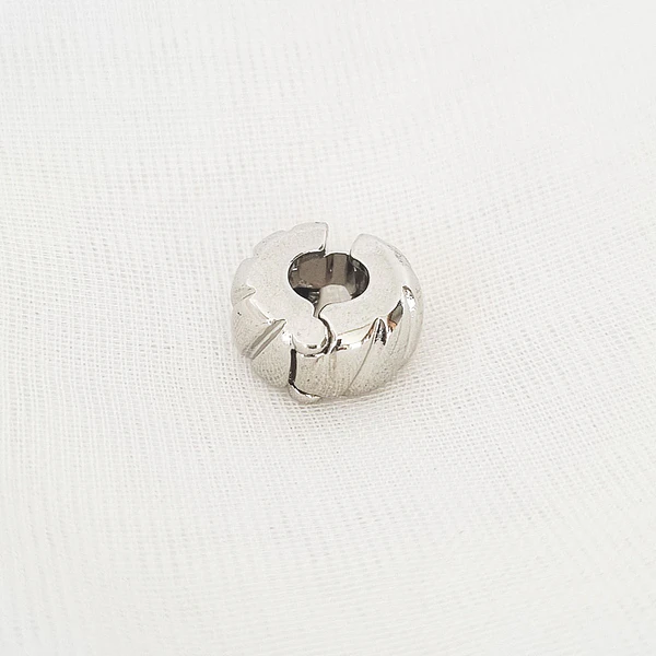 CHARM PANDOR ARO BROCHE