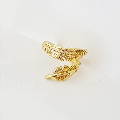 ANILLO HOJA DORADA