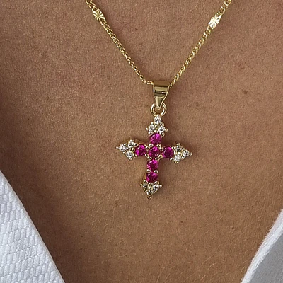 CADENA CRUZ ROMANA FUCSIA