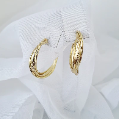 AROS CANDONGAS TRENZA DORADA