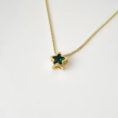 CADENA ESTRELLA SOLITAIRE VERDE
