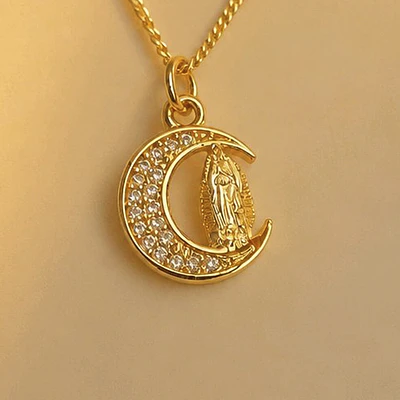 CADENA VIRGEN GUADALUPE MEDIALUNA BRILLANTE