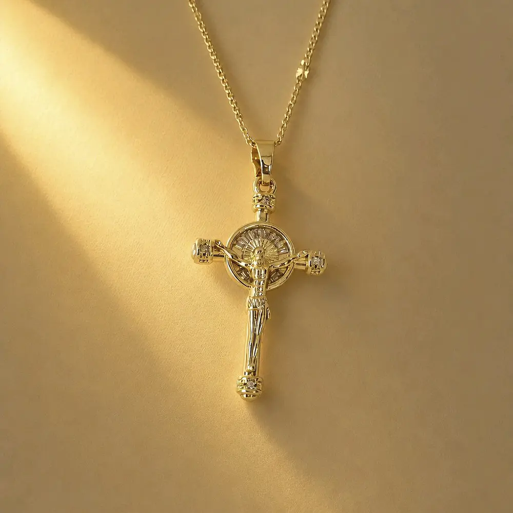 CADENA CRUZ AURA BRILLANTE