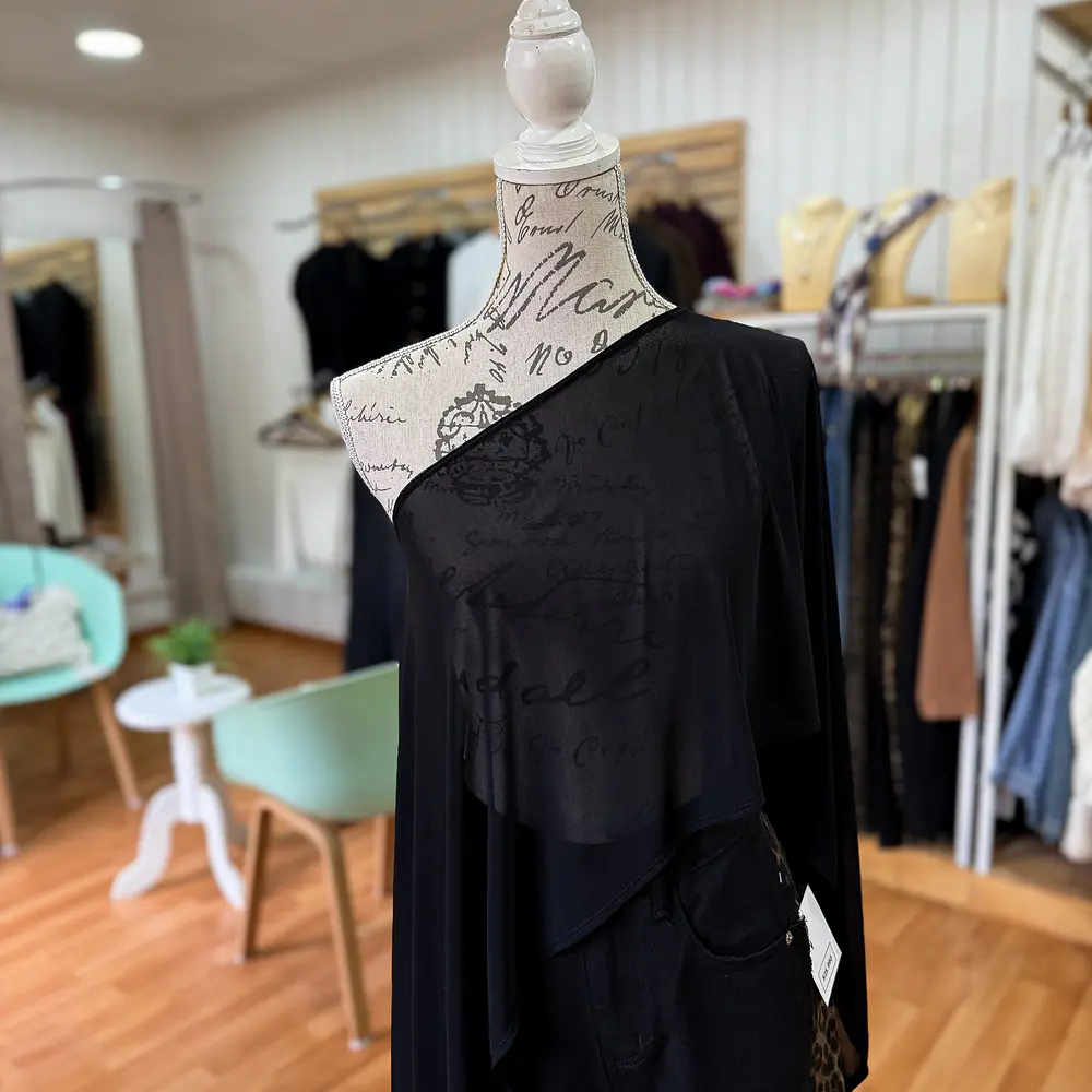 Capa Oversize Malla Negro