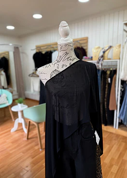 Capa Oversize Malla Negro
