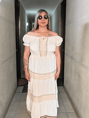 Vestido Blanco Largo Con Encajes 