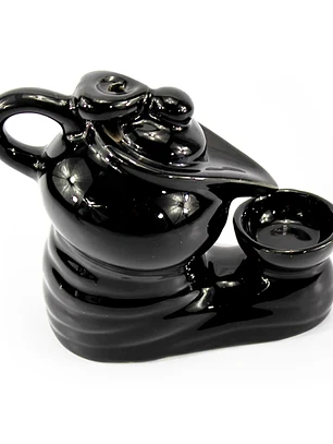 cascada de Humo de cerámica negra con diseño de tetera y taza 