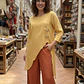 Blusa de Lino Asimétrica con Botones Decorativos - Miniatura 6