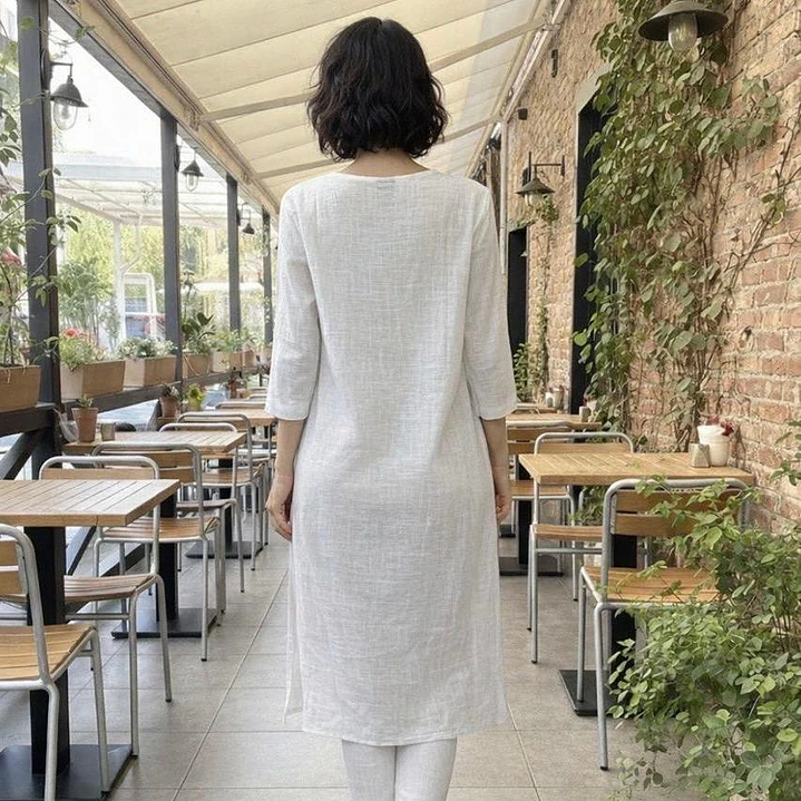 Blusa de Lino Asimétrica con Botones Decorativos 10