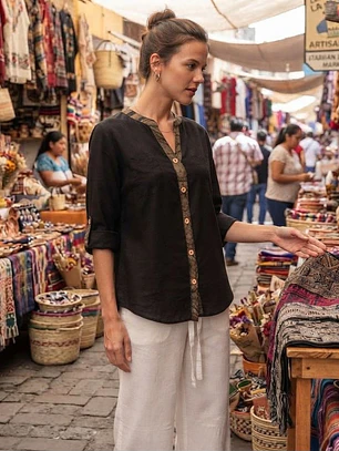 Blusa de Mezcla de Lino con Escote V y Botones