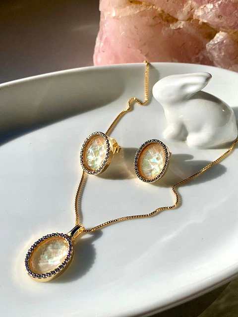 Conjunto baño de oro 18k con Ópalo de Mar
