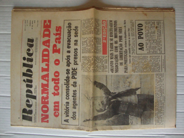 Jornal República- 27 de Abril de 1974