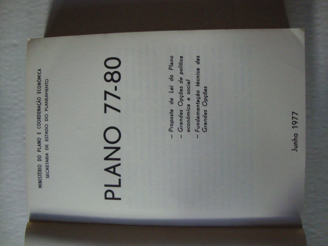 Plano de médio prazo 77-80
