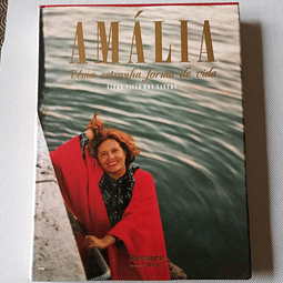 Amália - Uma estranha forma de vida