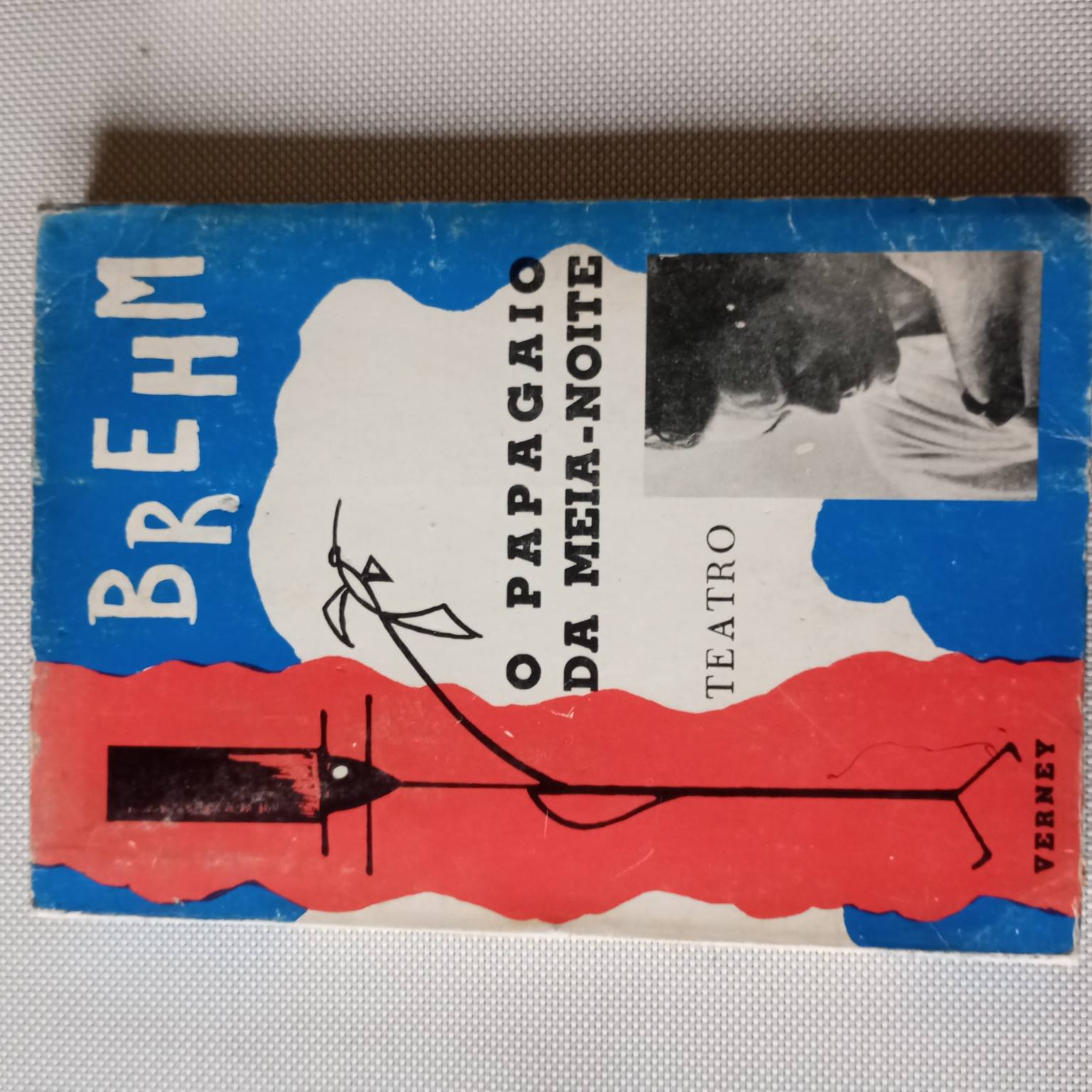 O papagaio da meia-noite- Peça em 3 actos