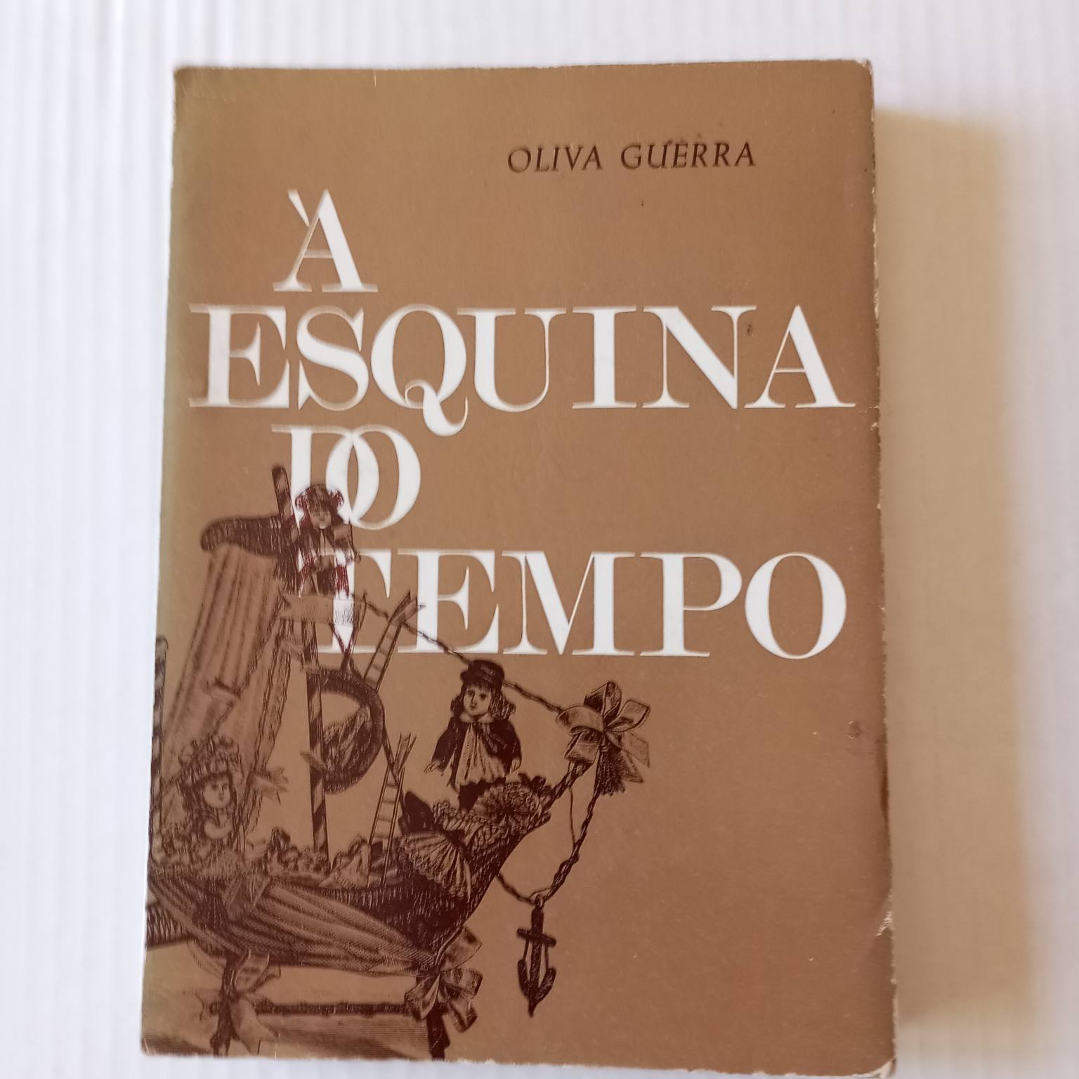 À esquina do tempo (1922-1974)