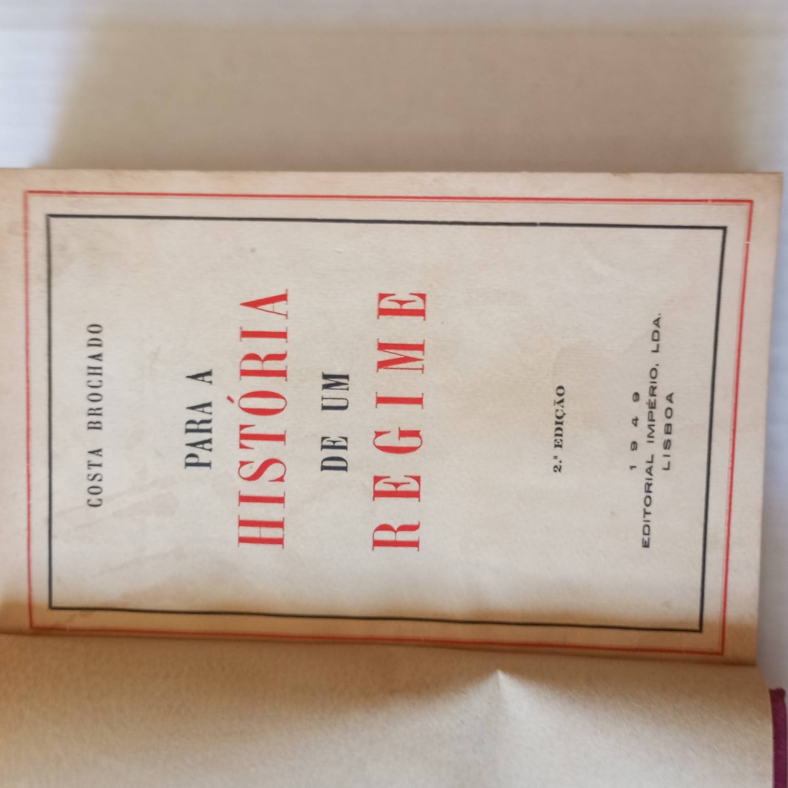 Para a história de um regime