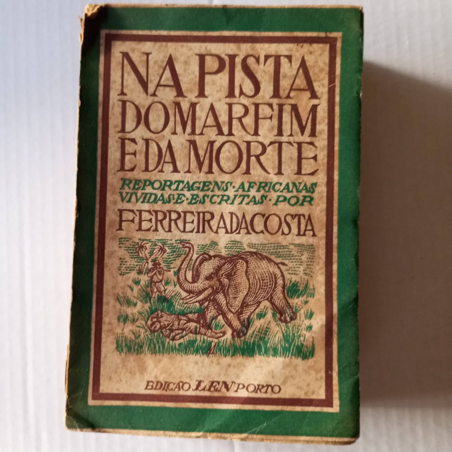 Na pista do marfim e da morte