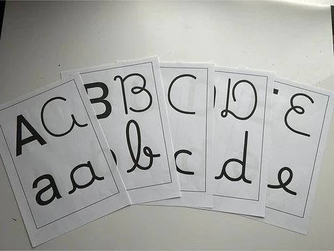 ALFABETO DE PAREDE- DOIS FORMATOS DE LETRA
