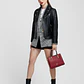 CASACA ESTILO BIKER EN CUERO COLOR ENTERO Style - Miniatura 5