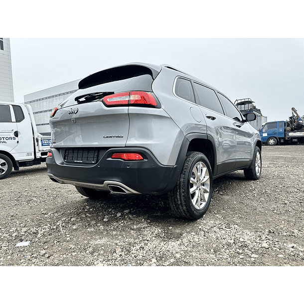 2015 JEEP CHEROKEE - 4WD, DIESEL 16