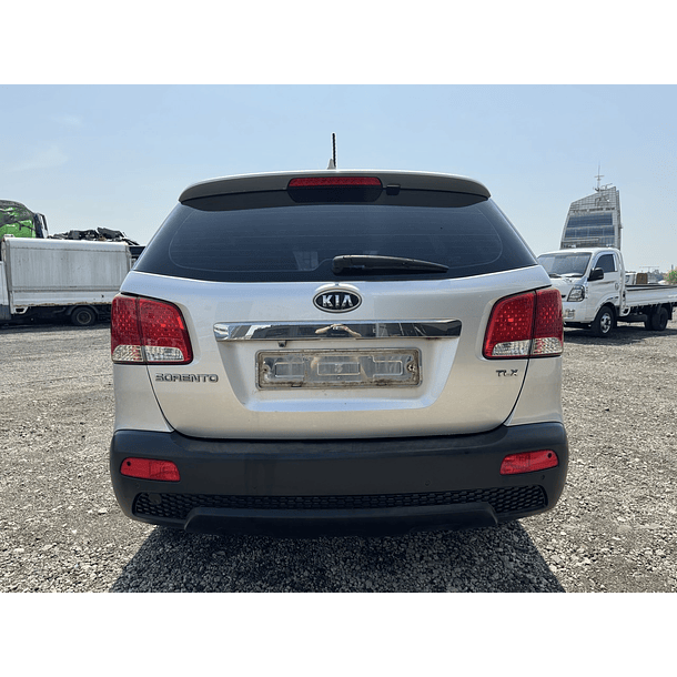 2010 KIA SORENTO - 7 SEATS, WHEEL  4