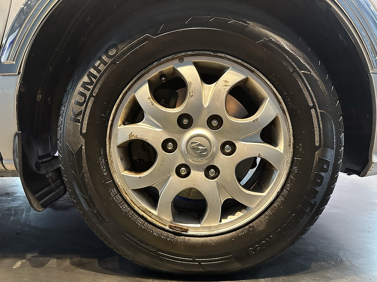 2010 Hyundai Grand Starex 12 SEATS**A/T**FULL CHROME 12