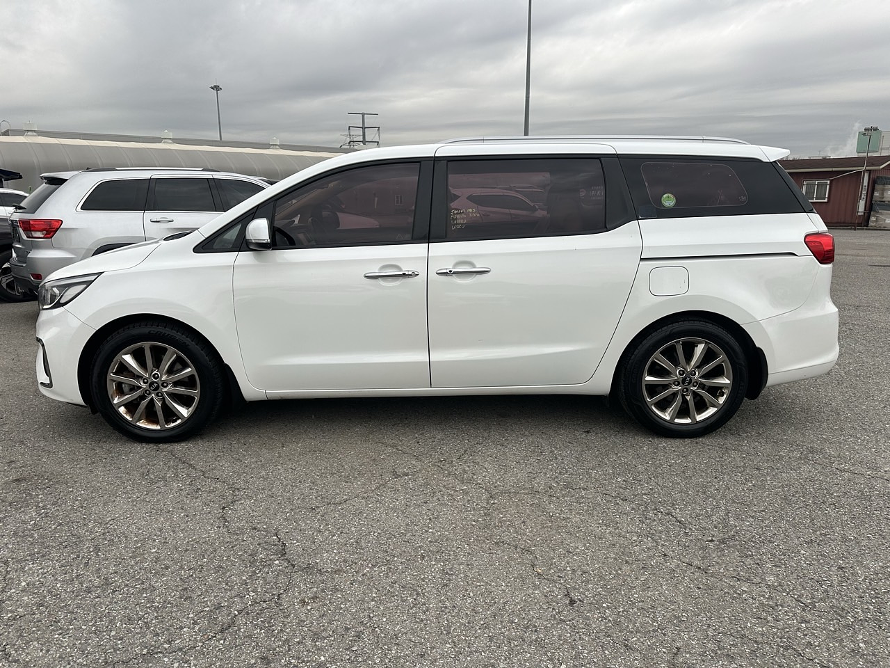 2019 Kia All New Carnival 9SEATS/R.CAM/NAV/S*KEY/AT.DOOR 5