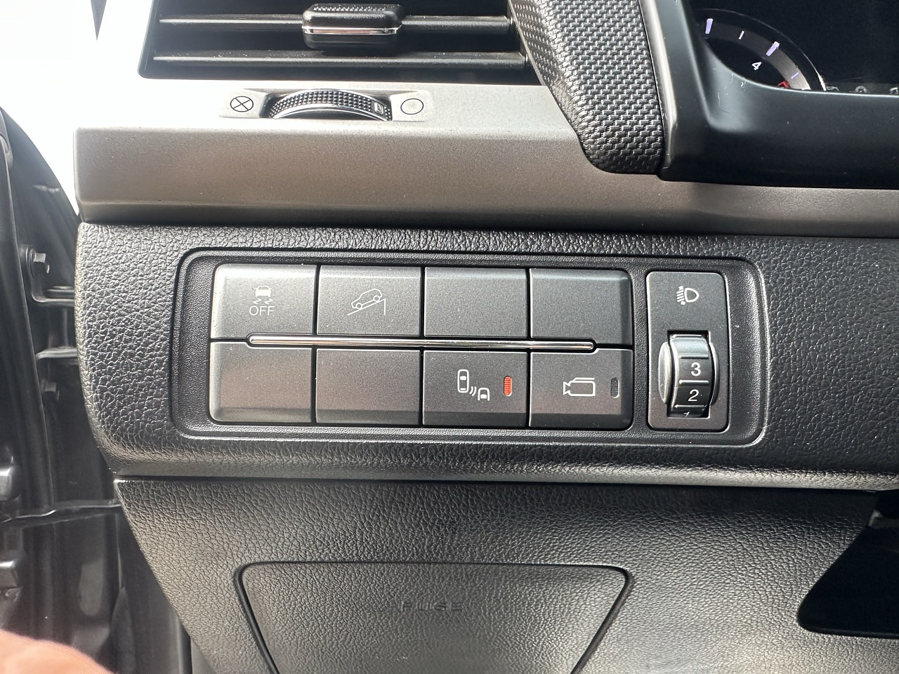 2019 KGM (Ssangyong) Rexton Sports 4WD/S*KEY/R*CAM/NAVI/DIESEL 32