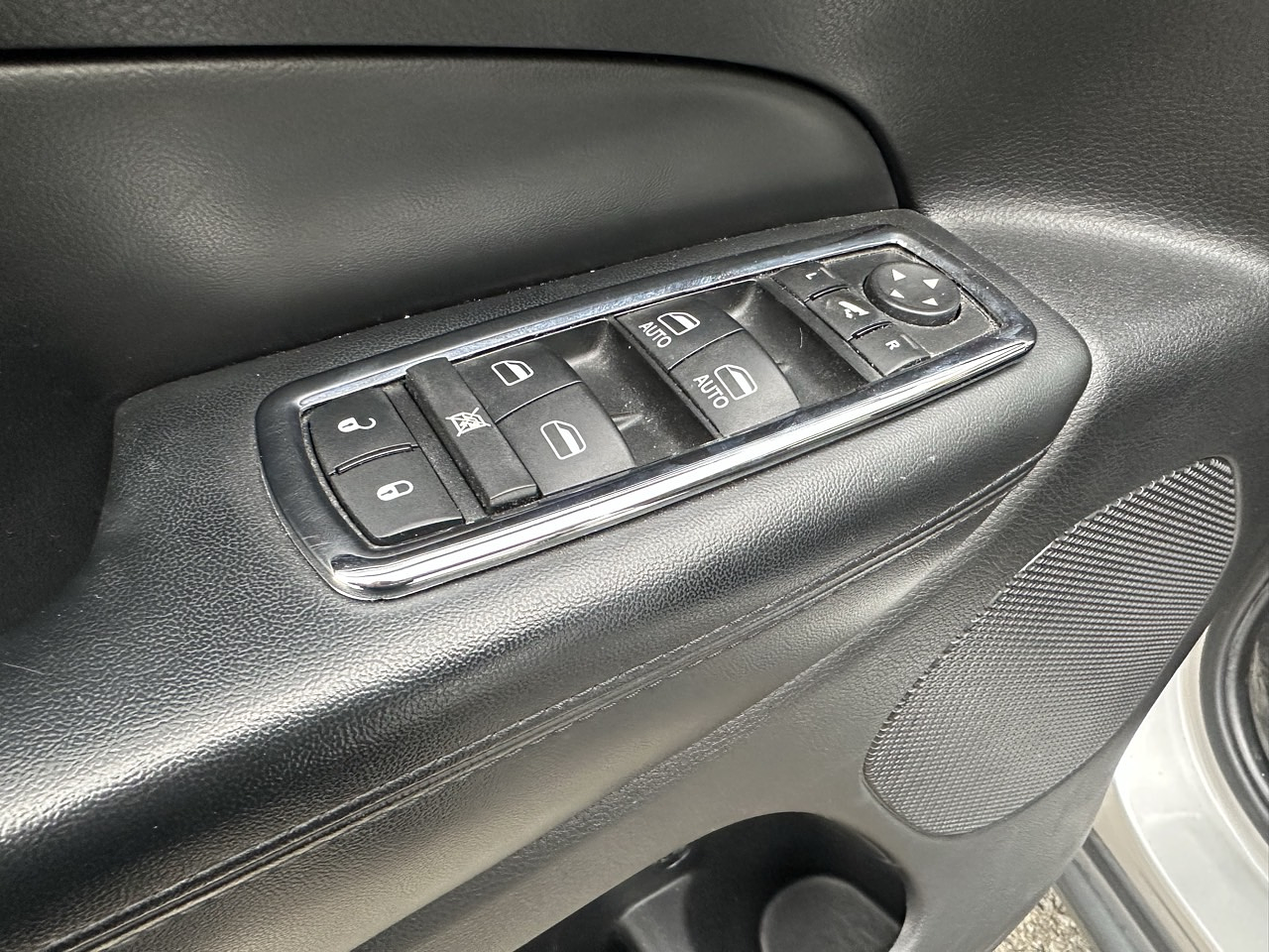 2012 Jeep Grand Cherokee 4WD/S*KEY/R*CAM/NAVI/DIESEL 32