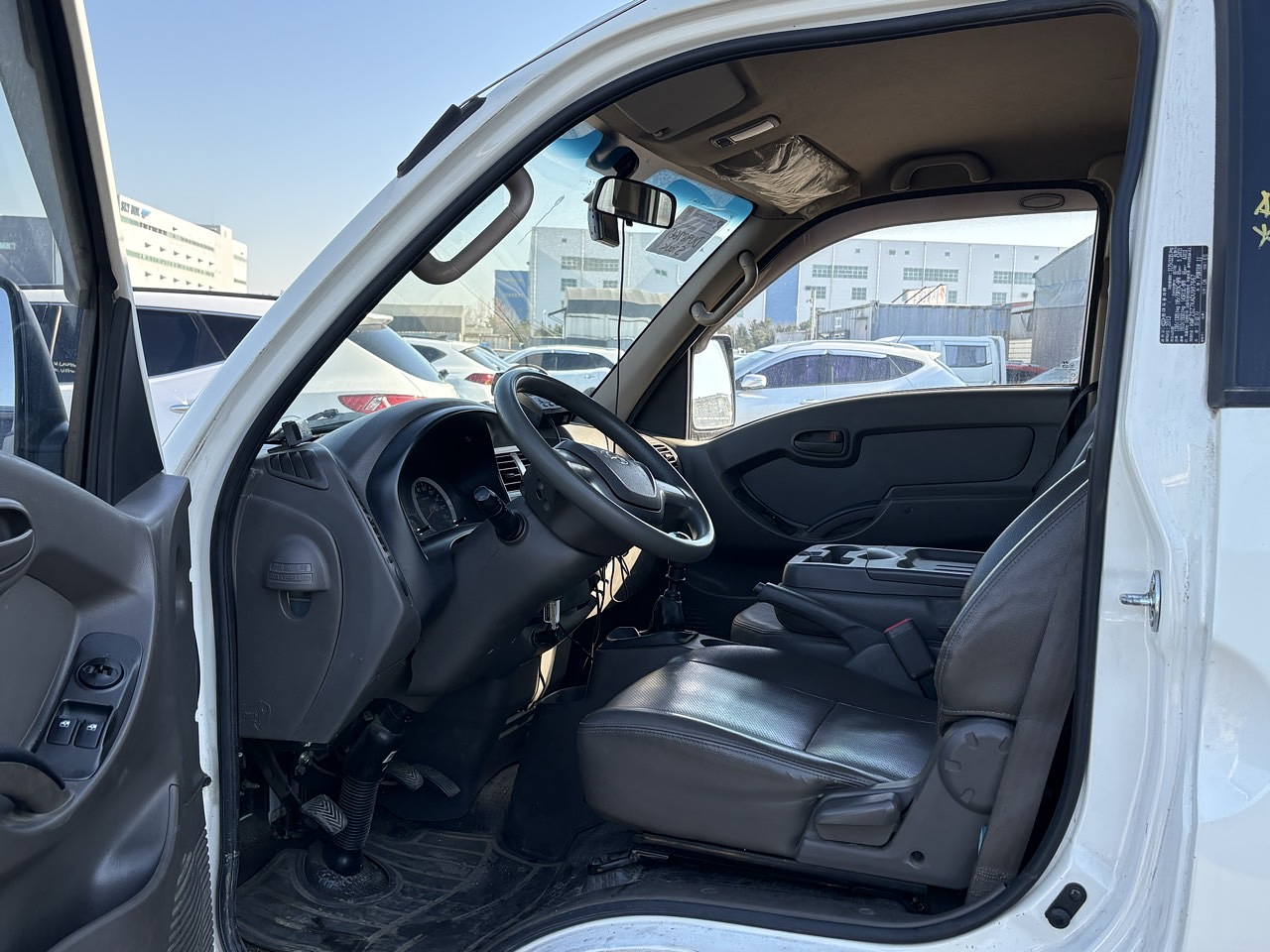 2013 Hyundai Porter2 (H100) 1 ton CRDi Super Cab 4*2(2WD) 41