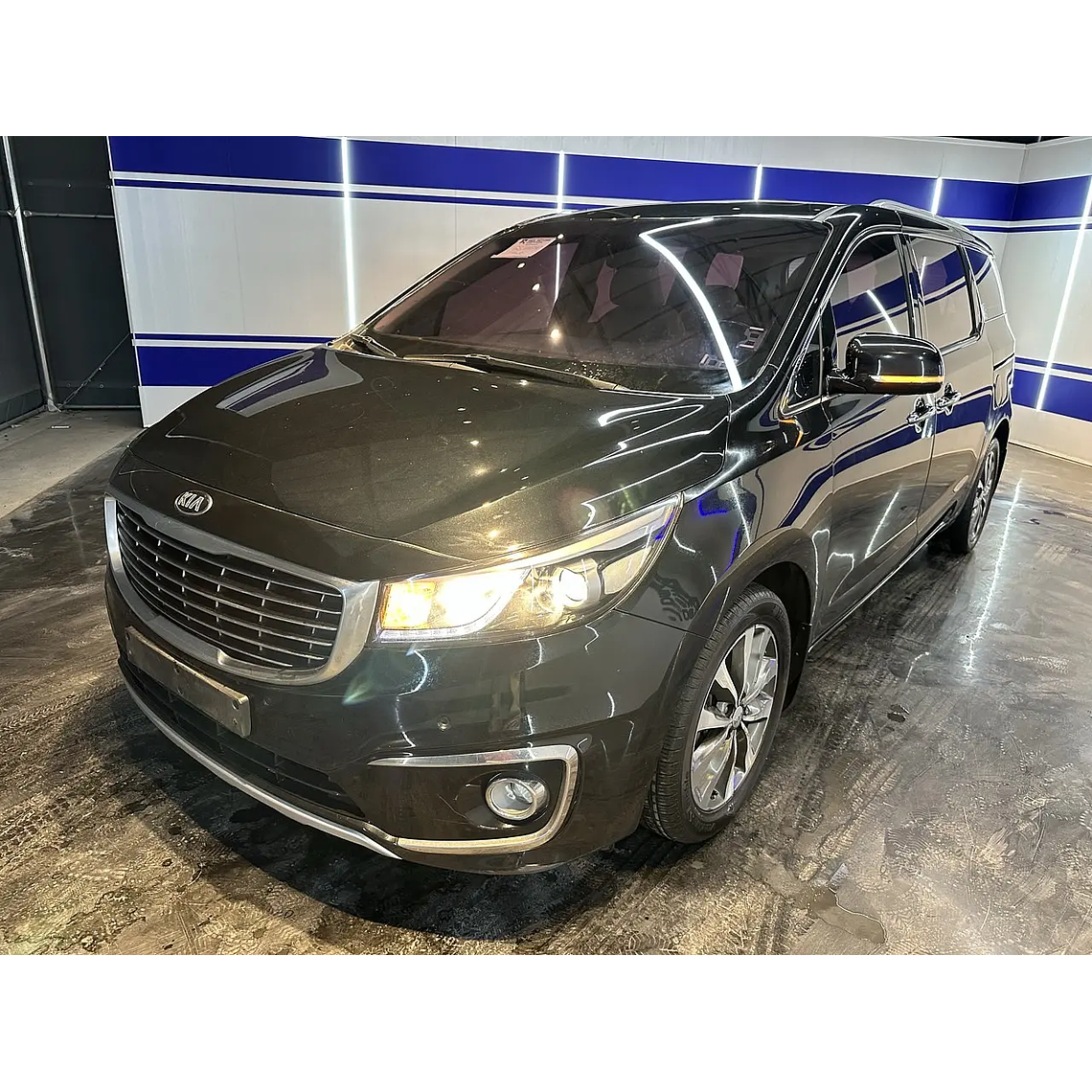 KIA ALL NEW CARNIVAL 2016 / 9 PASAJEROS / DIESEL / PUERTA ELECTRICA / SUNROOF 2