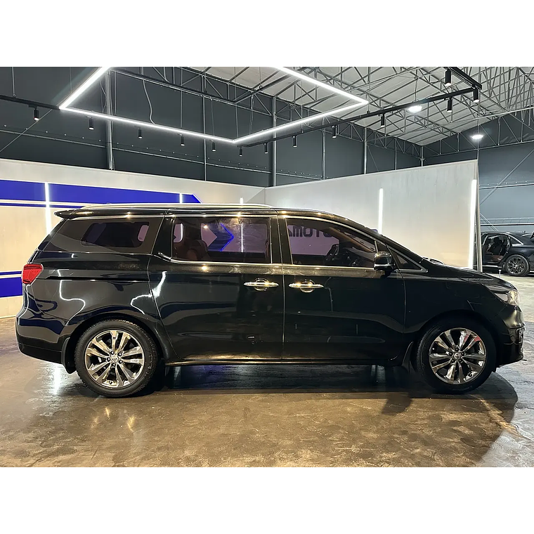 KIA ALL NEW CARNIVAL 2017 / SMART KEY / R CAMARA / SUNROOF 2